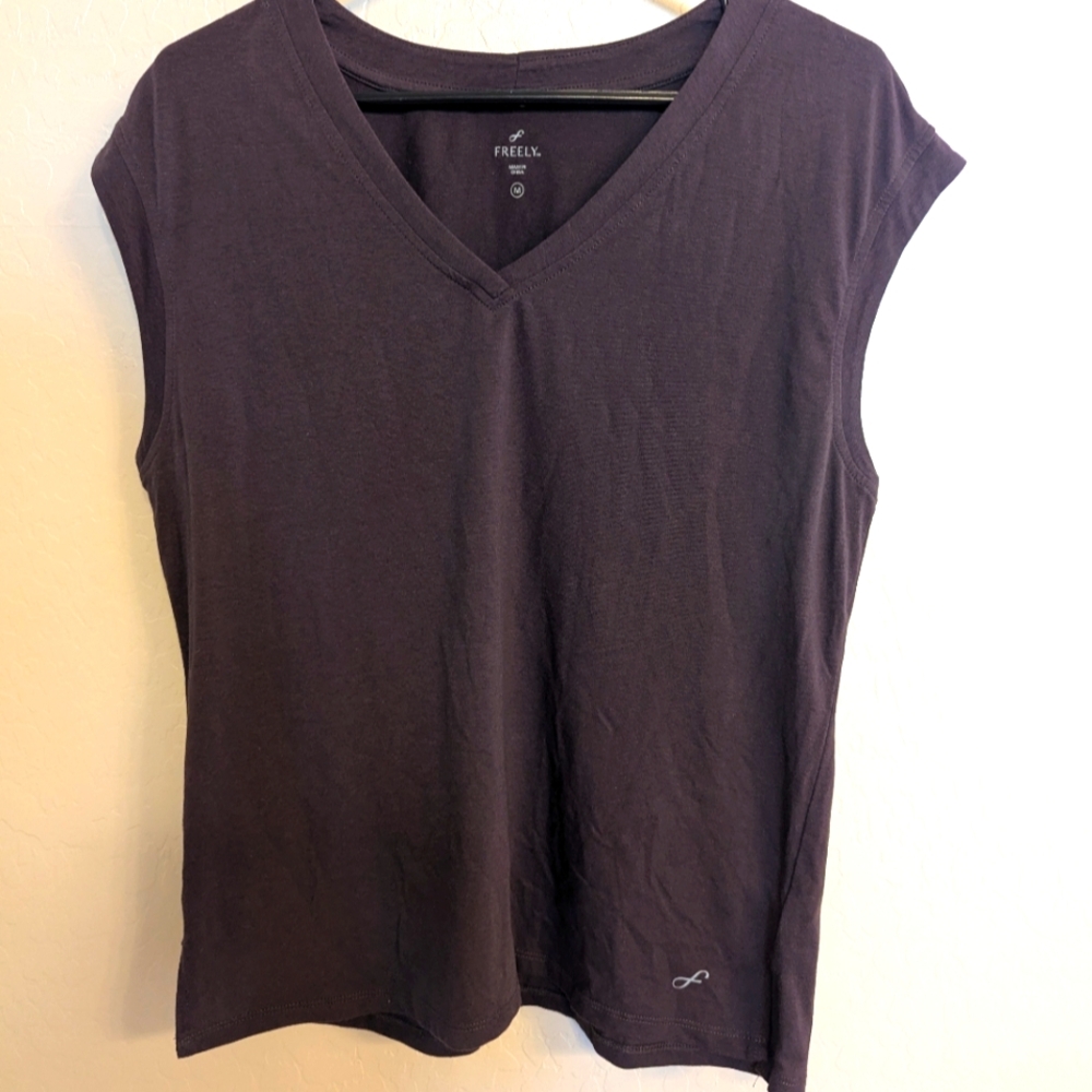 Freely Fitted Dark Maroon Cap Sleeve Muscle Tee Ladies Medium
